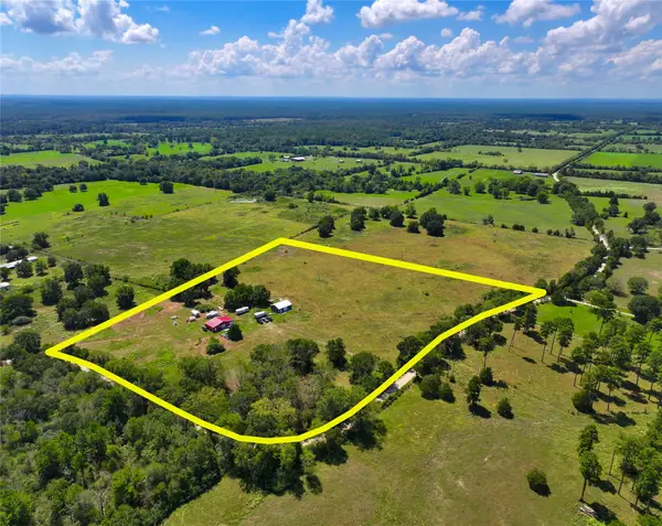 2067 County Road 3620, Lovelady, TX 75851
