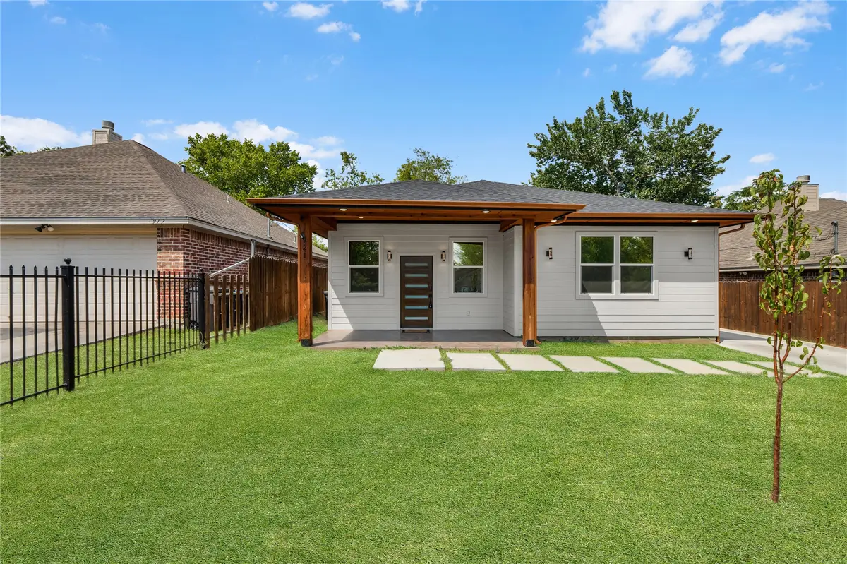 921 Bessie Street, Fort Worth, TX 76104 - #1