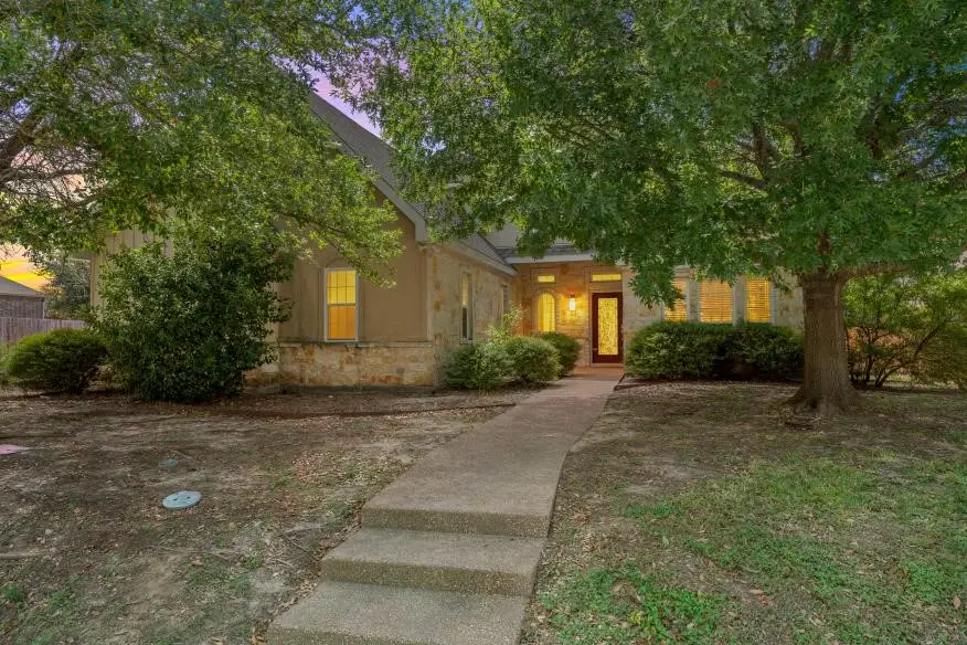 17015 Stonebriar Road, Woodway, TX 76712 - #1