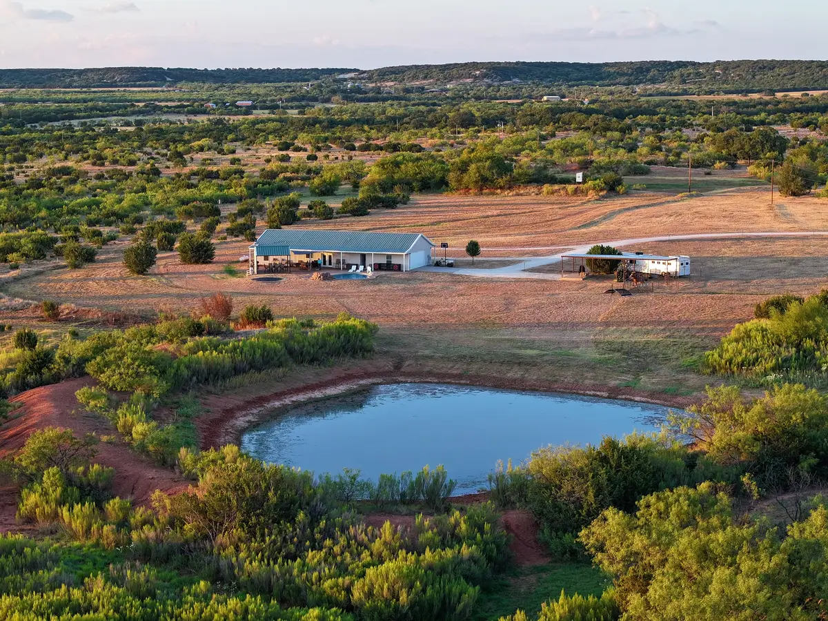 6942 Us Highway 83, Ovalo, TX 79541 - #1
