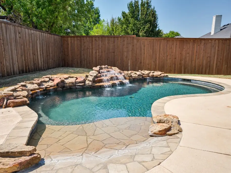 1005 Diane Street, Aubrey, TX 76227 - #2