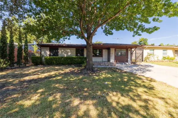 3264 Hillglenn Road, Dallas, TX 75228