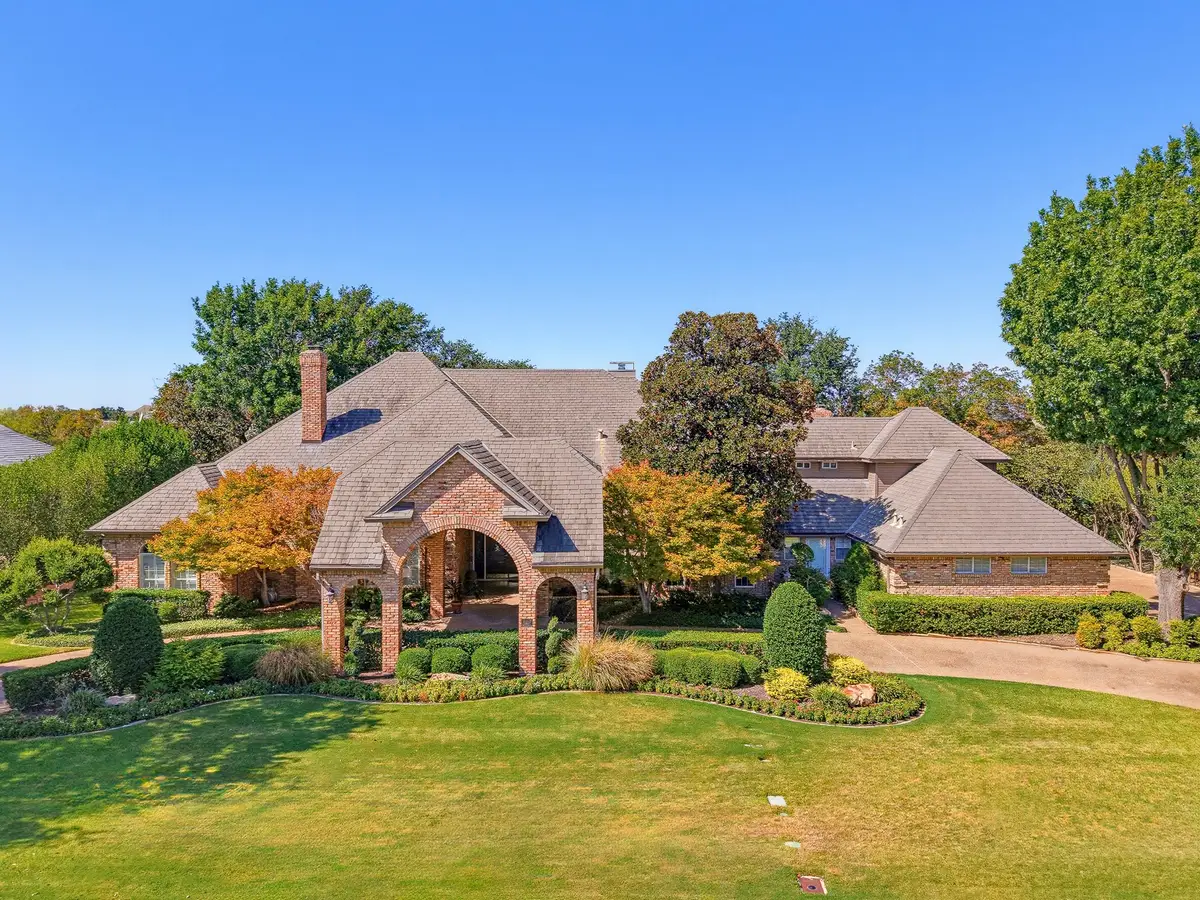 6200 Forest Highlands Drive, Fort Worth, TX 76132 - #1