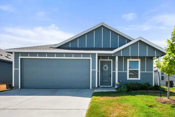 10753 Cowhide Lane, Fort Worth, TX 76108
