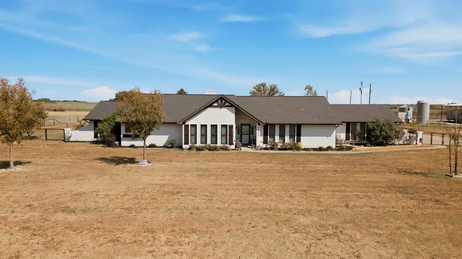 20185 Willow Glade Circle, Pilot Point, TX 76258 - #2