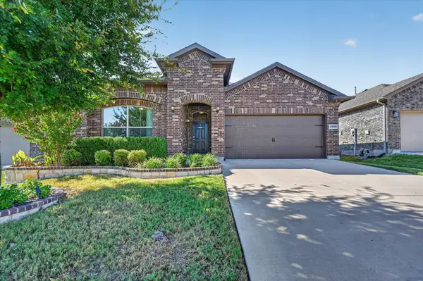 2508 Clay Creek Lane, Fort Worth, TX 76177