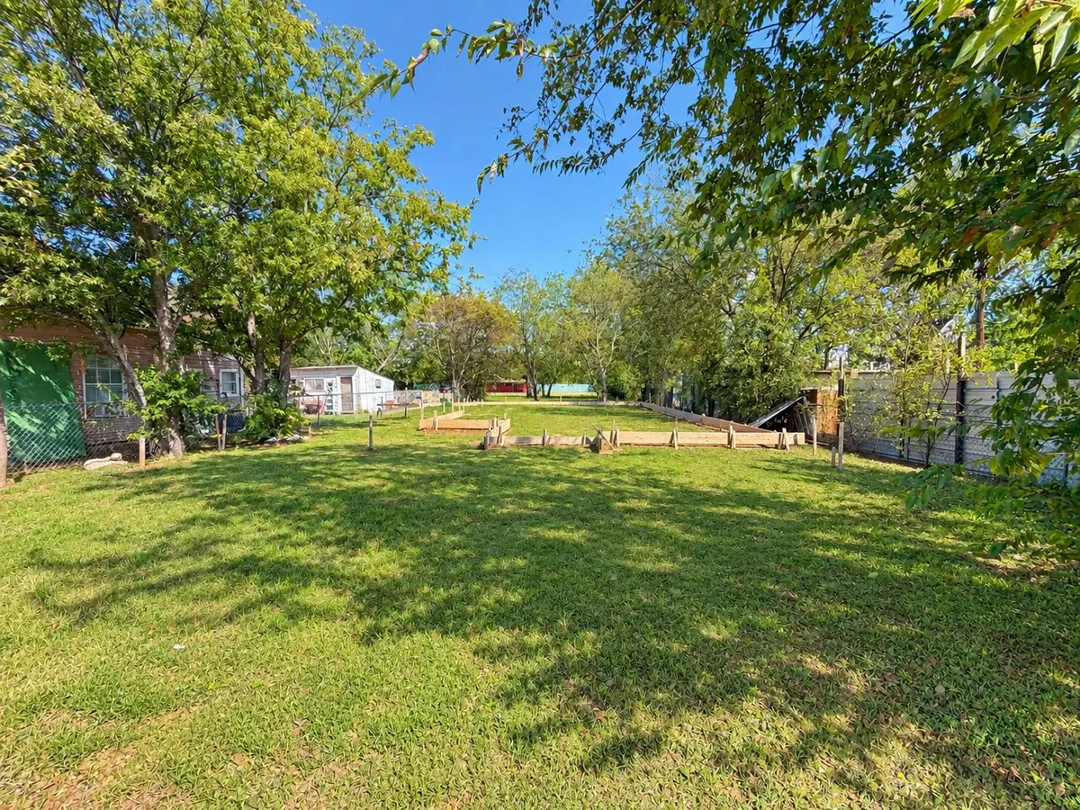 1009 1st Avenue, Mineral Wells, TX 76067 - #1
