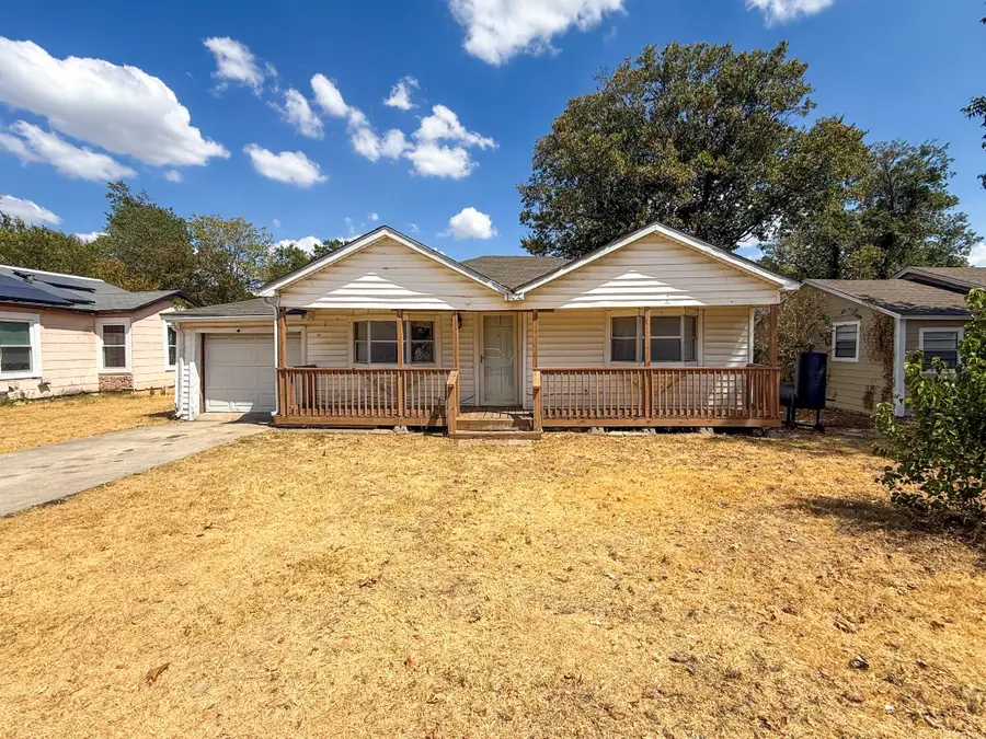 120 N Las Vegas Trail, White Settlement, TX 76108 - #2