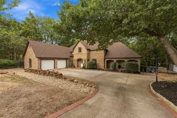407 Ovilla Oaks Drive, Ovilla, TX 75154