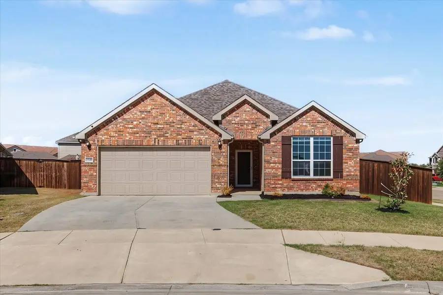 5949 Silverhollow Drive, Fort Worth, TX 76137 - #2