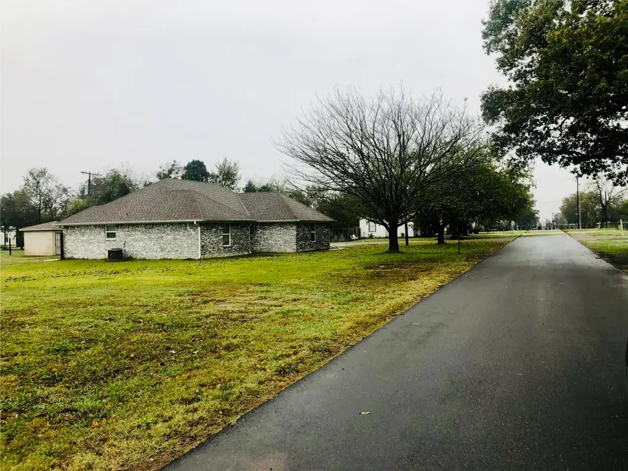 502 Bois D Arc Street, Honey Grove, TX 75446 - #3