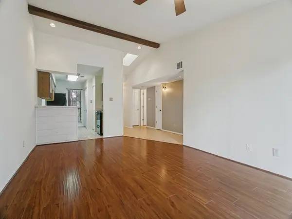 358 W Harwood Road #G, Hurst, TX 76054