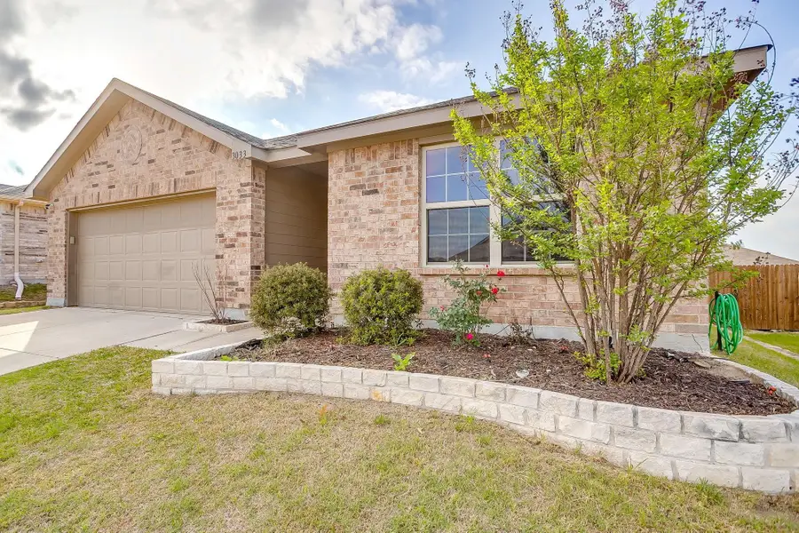 3033 Whitetail Chase Drive, Fort Worth, TX 76108 - #3