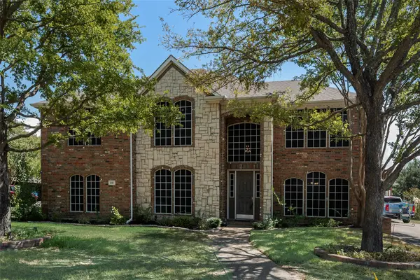 208 Stanford Court, Heath, TX 75032