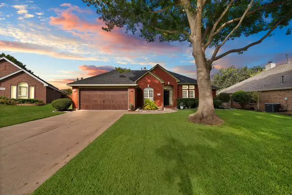 4 Dobree Court, Mansfield, TX 76063