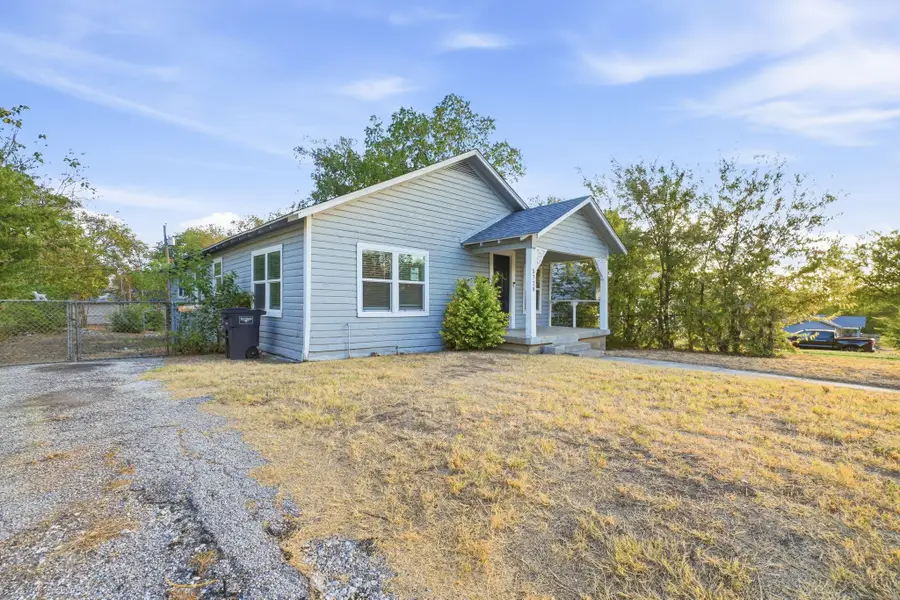 5728 Kilpatrick Avenue, Fort Worth, TX 76107 - #3