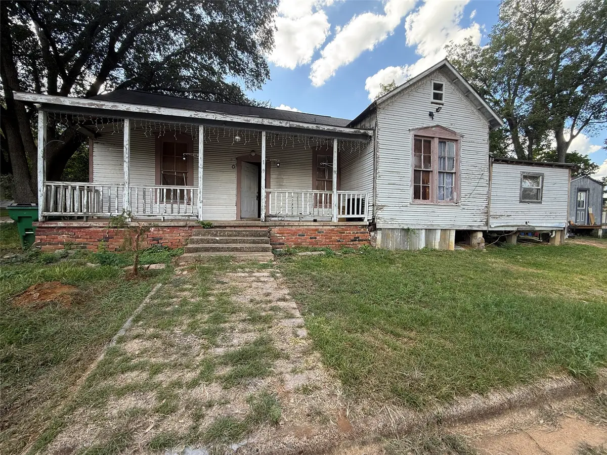 109 E Gooch Street, Palestine, TX 75801 - #1
