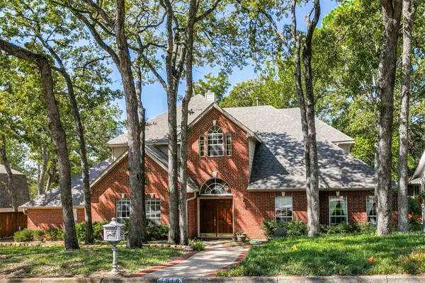 1814 Woodridge Drive, Arlington, TX 76013