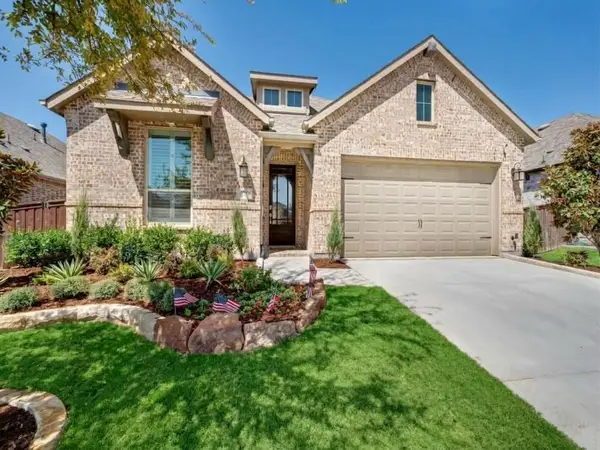 1105 Bluestem Drive, Aubrey, TX 76227