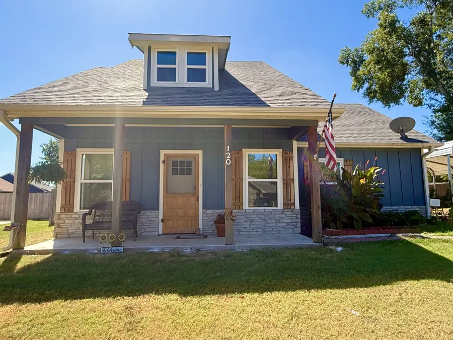 120 W Fairview Street, Blossom, TX 75416 - #2
