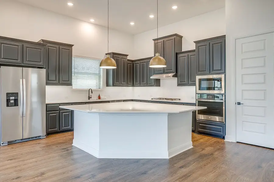 6221 Escarpment Drive, Fort Worth, TX 76112 - #2