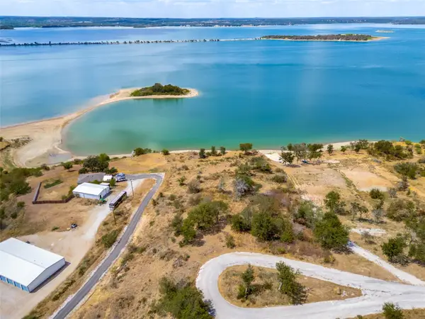 14 Lake House Drive, Bridgeport, TX 76426