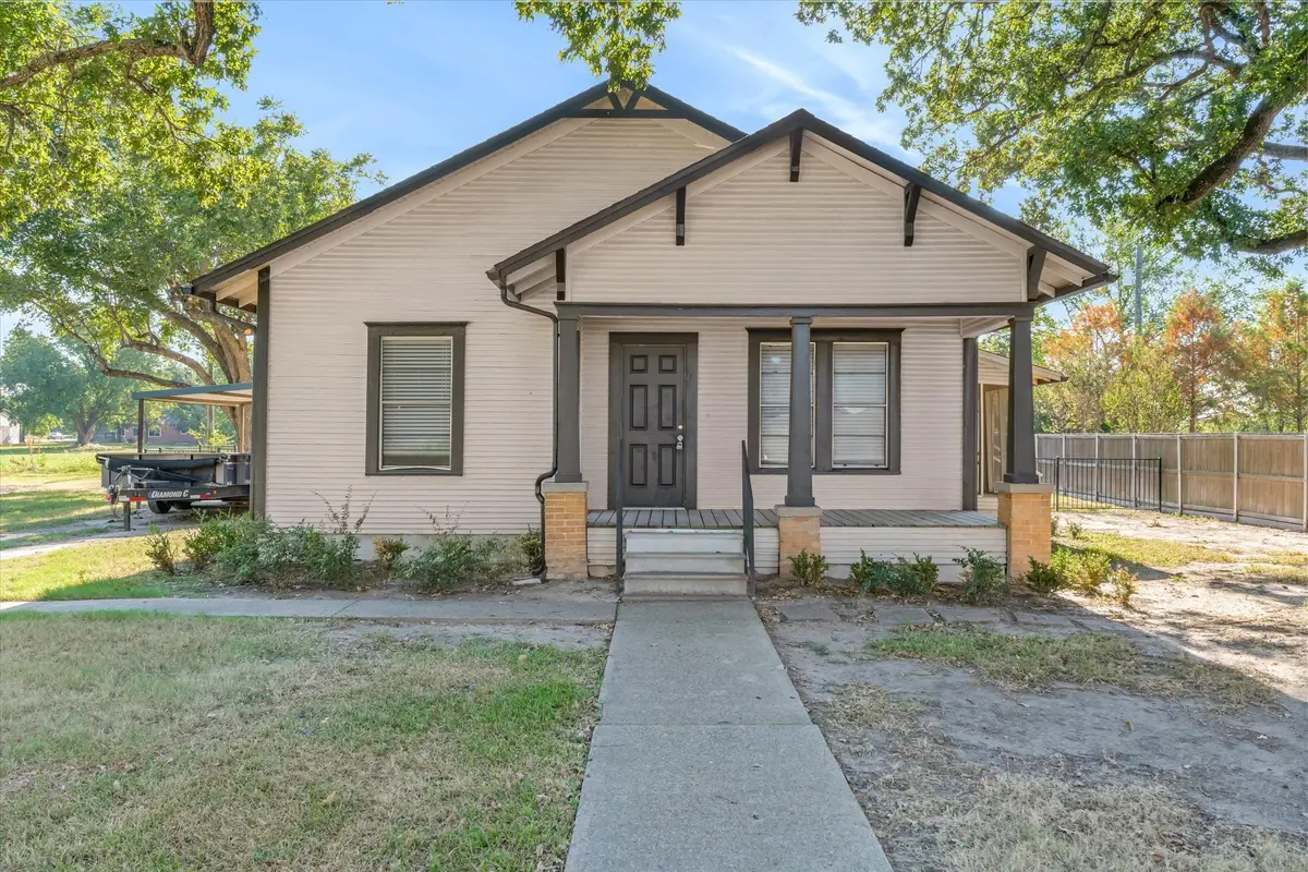 307 S Crockett Street, Edgewood, TX 75117 - #1