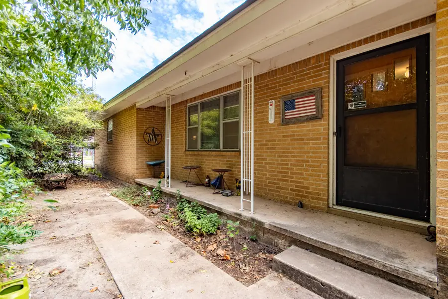 203 Bowie Street, Clyde, TX 79510 - #2