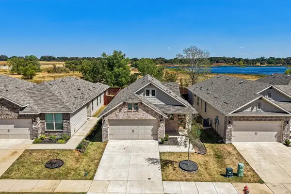 925 King Street, Aubrey, TX 76227
