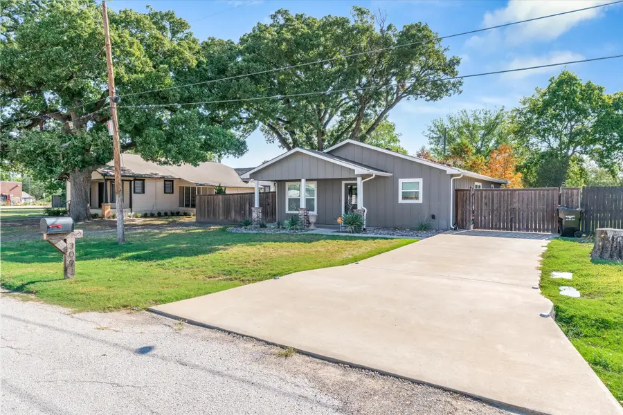 309 S Crockett Street, Edgewood, TX 75117 - #2