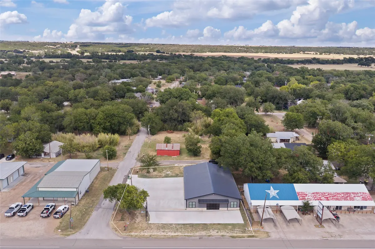 801 E Avenue C, Valley Mills, TX 76689 - #1
