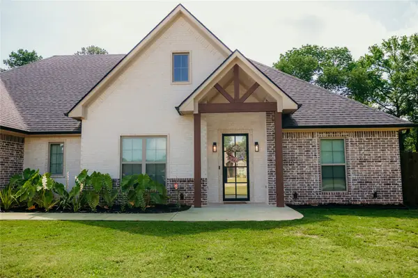 102 Oak Trail #C275D, Kilgore, TX 75662