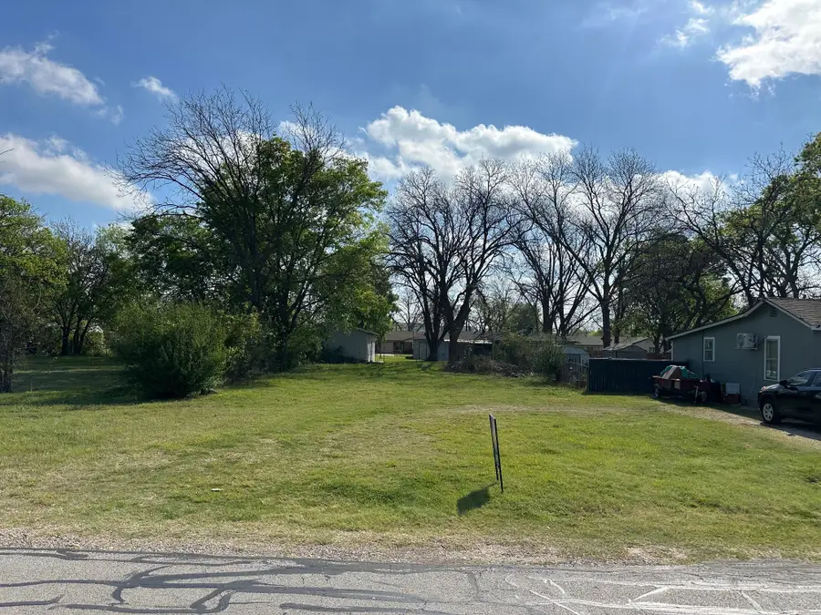 200 S Scott Street, Burleson, TX 76028 - #3