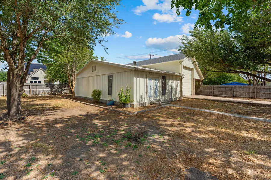 303 S Cedar Ridge Circle, Robinson, TX 76706 - #2