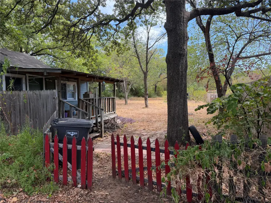 2813 Milam Street, Fort Worth, TX 76112 - #2