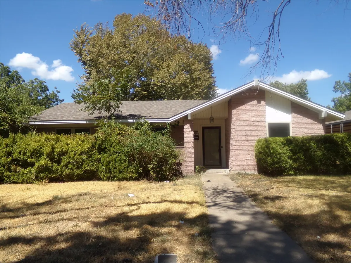 211 S Alexander Avenue, Duncanville, TX 75116 - #1