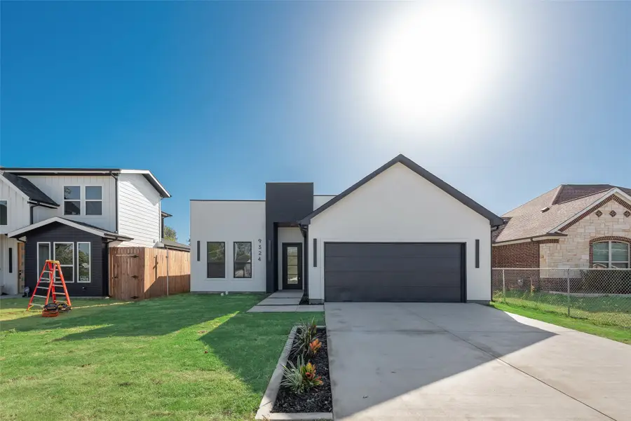 9324 Beckleycrest Avenue, Dallas, TX 75232 - #2