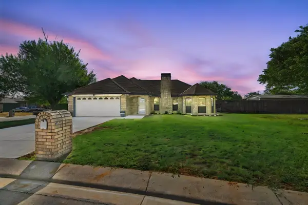 10201 Maverick Drive, Fort Worth, TX 76108