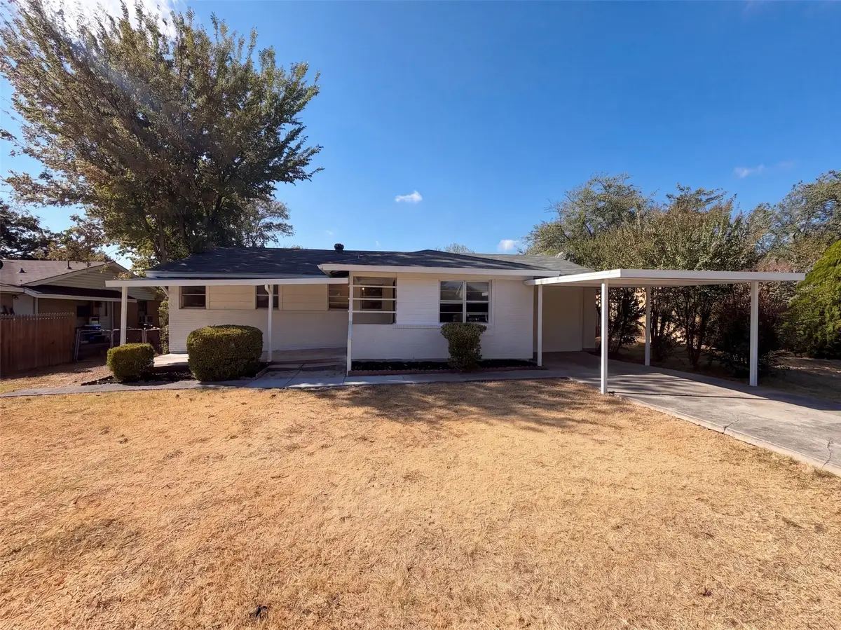 8021 Tumbleweed Trail, White Settlement, TX 76108 - #1