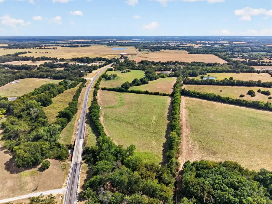913 County Road 4232, Bonham, TX 75418 - #3