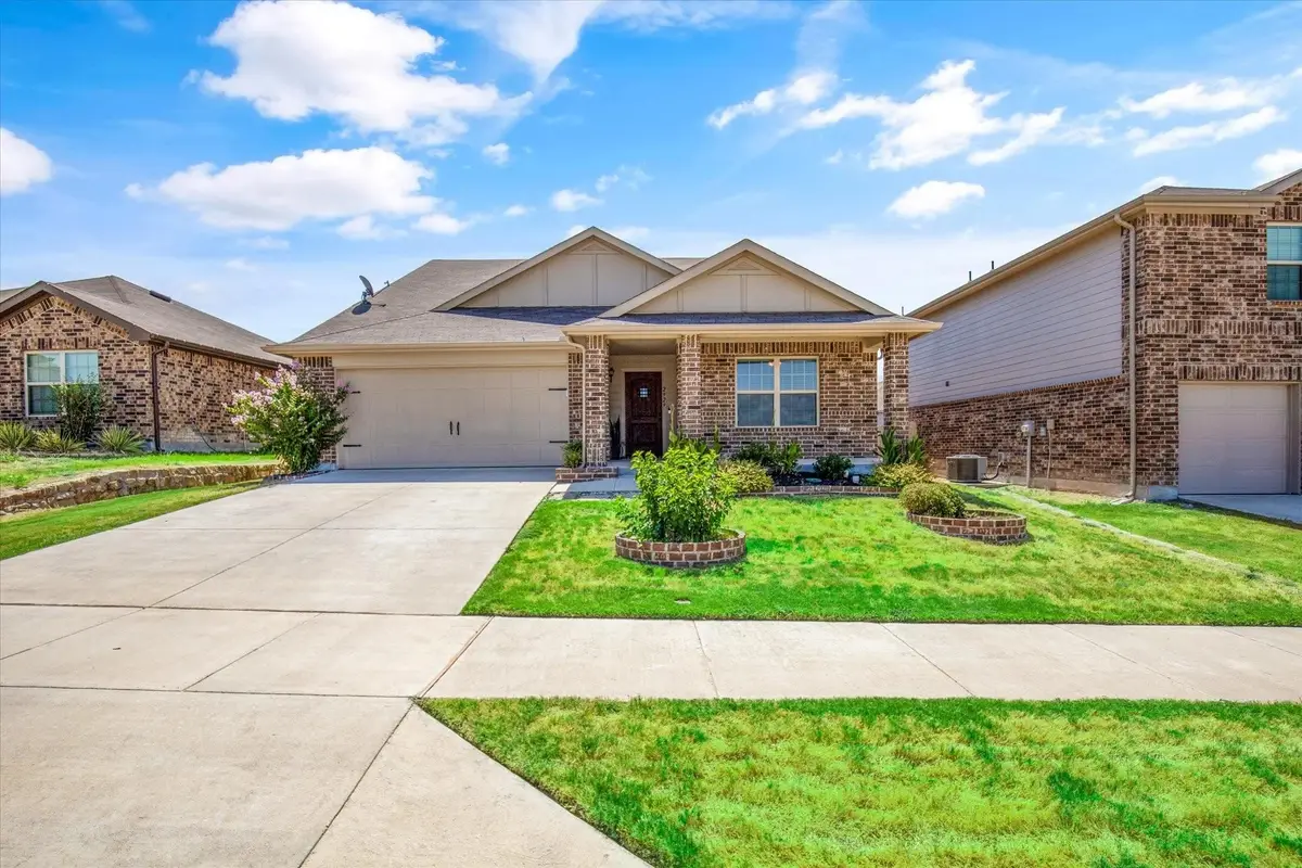2929 Spotted Fawn Drive, Fort Worth, TX 76108 - #1