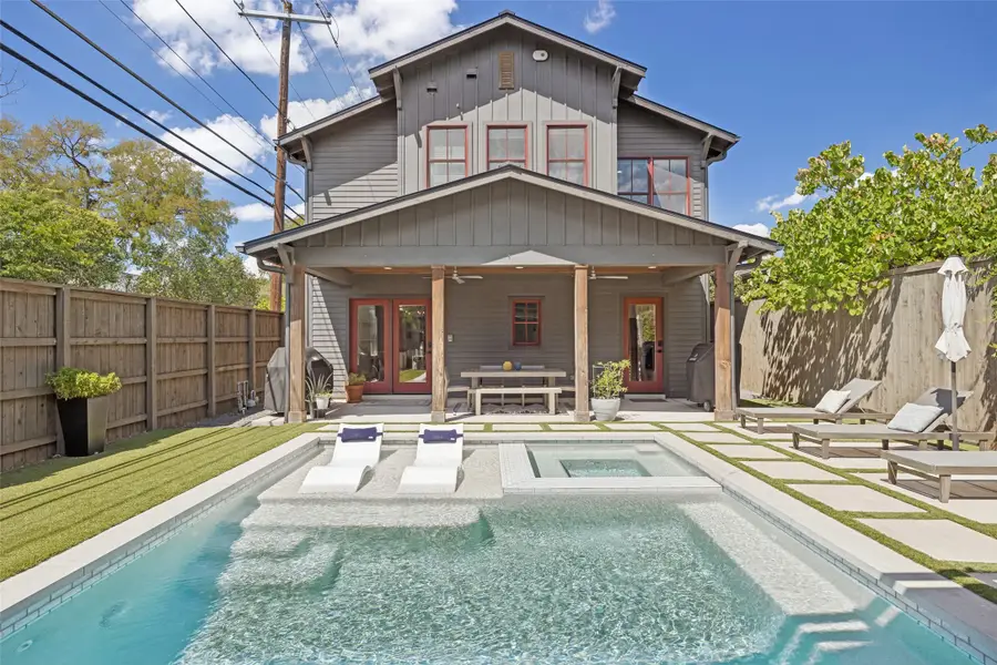 8600 Forest Hills Boulevard, Dallas, TX 75218 - #3