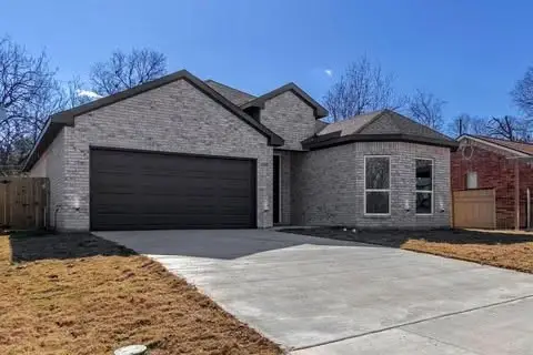 1336 E Fogg Street, Fort Worth, TX 76115 - #1