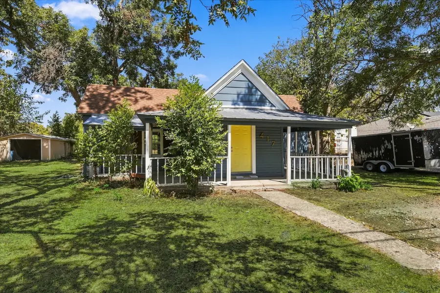 417 E Hughes Street, Collinsville, TX 76233 - #3