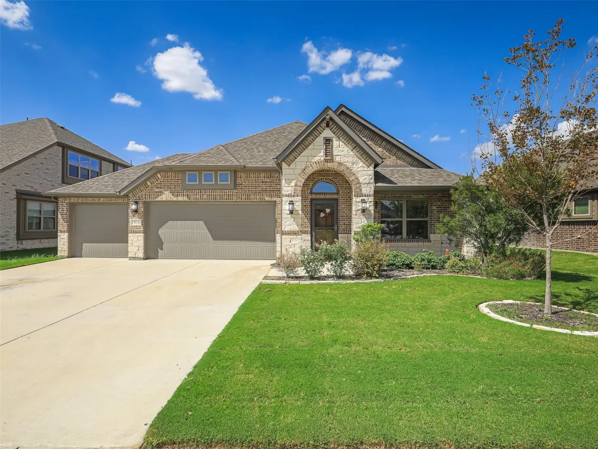 1916 Nightfall Drive, Venus, TX 76009 - #1