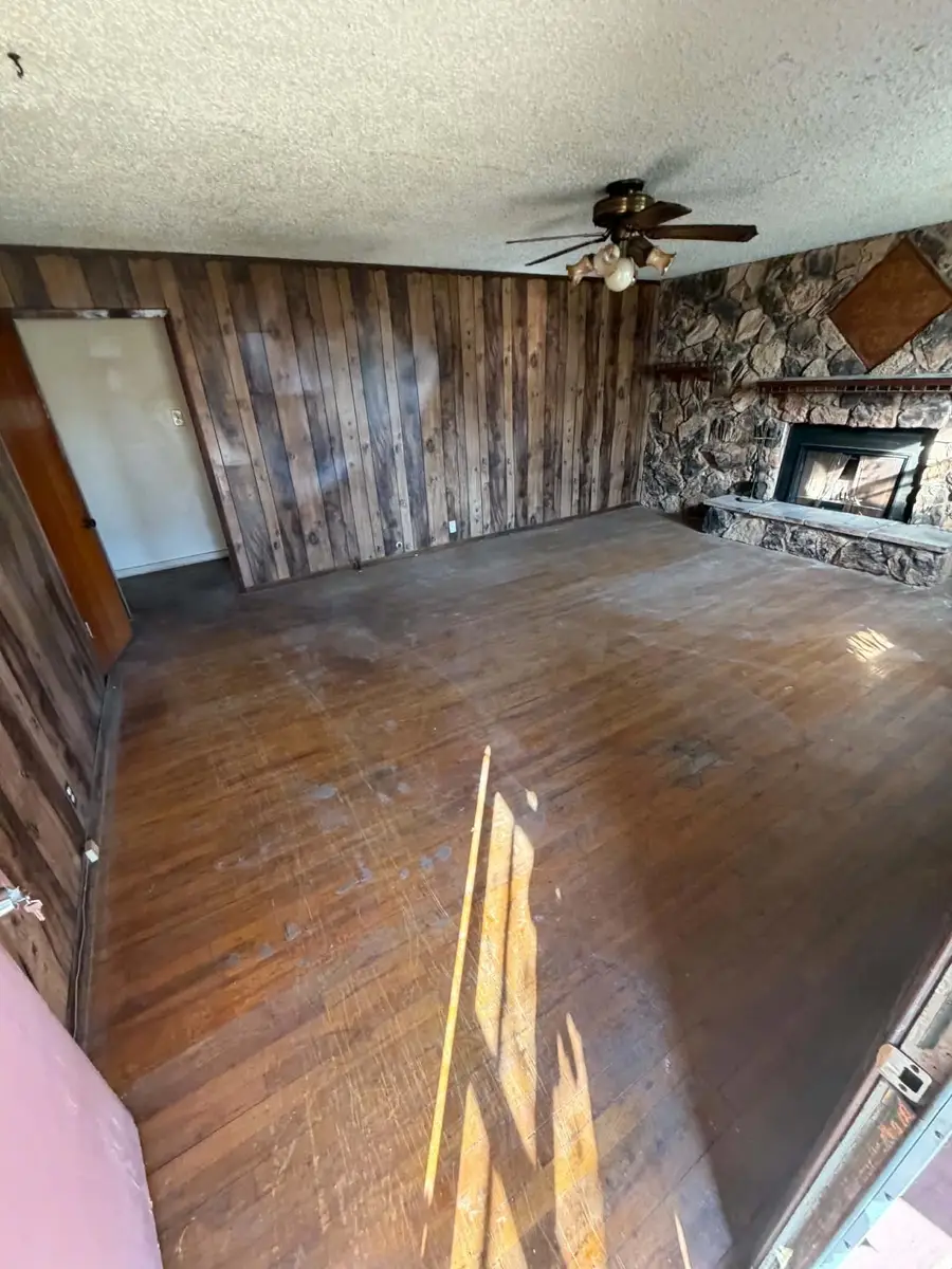 317 College Street, Italy, TX 76651 - #3