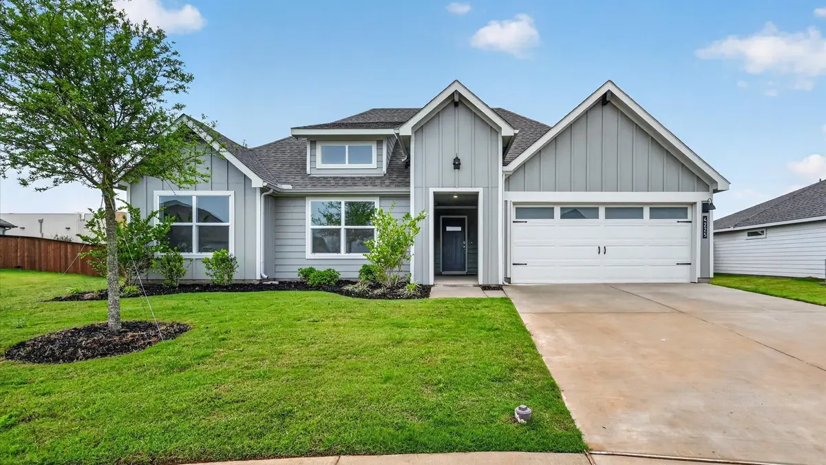 4225 Cornerstone Circle, Granbury, TX 76048 - #1