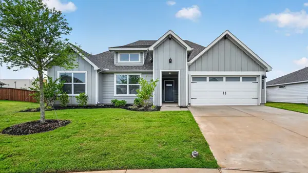 4225 Cornerstone Circle, Granbury, TX 76048