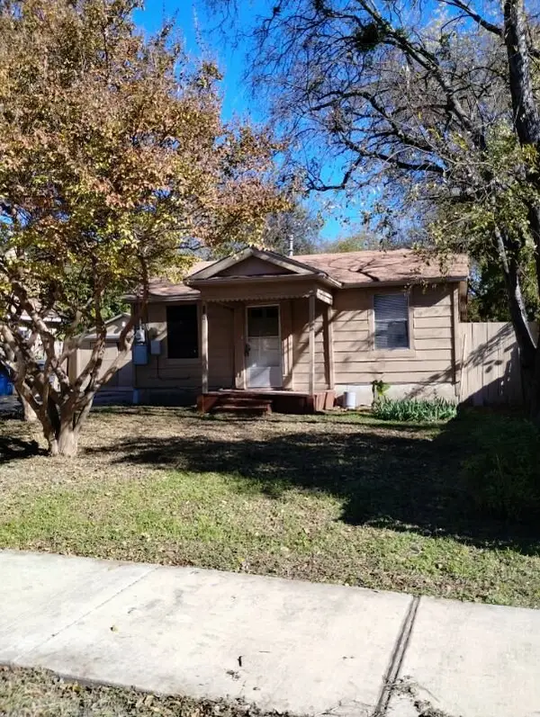 552 Ella Avenue, Dallas, TX 75217