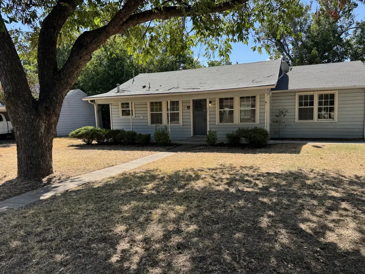 507 Poindexter Avenue, Cleburne, TX 76033 - #1